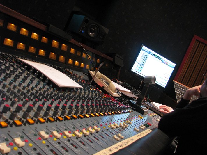 Audio production studio, find voice over for you video